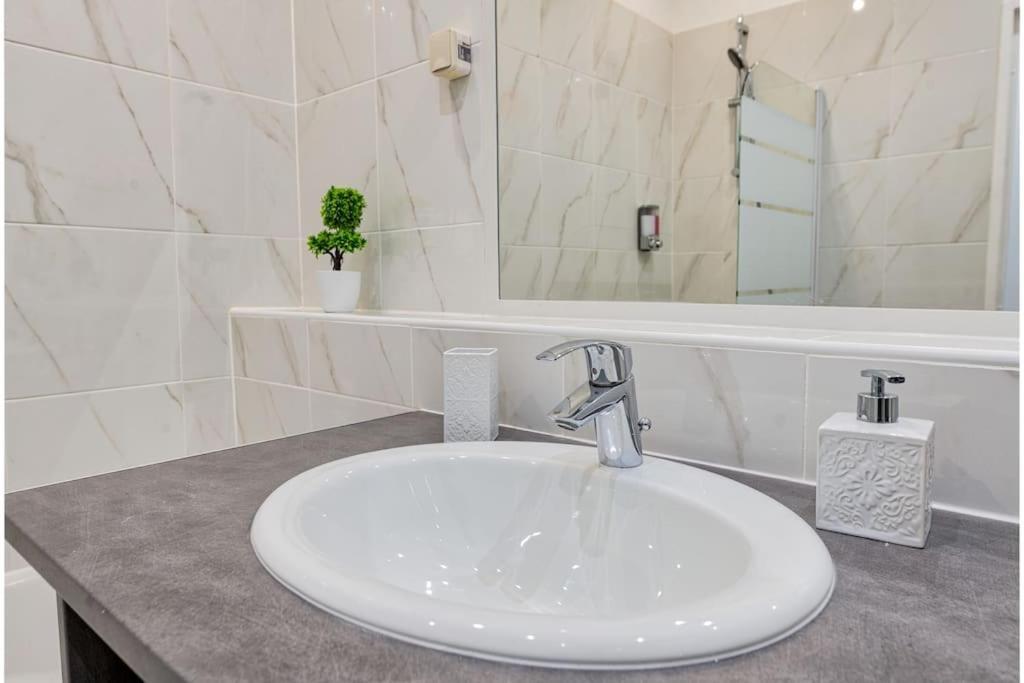 Aux Portes De Paris , Un 3 Pcs Bien Amenage Nogent-sur-Seine Exterior foto